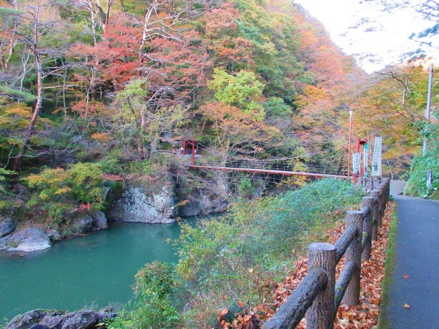 小原渓谷（碧玉渓）の紅葉写真